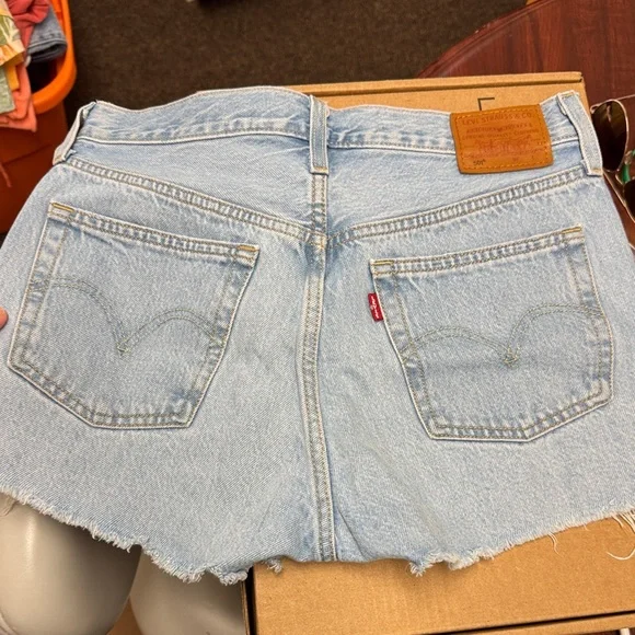 Levi's Light Blue Jean Shorts - Picture 3 of 3